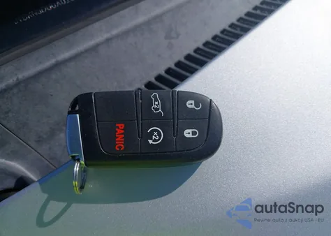 2018 Jeep Grand Cherokee Altitude 4X2 from USA, damaged, VIN 1C4RJEAG7JC141371